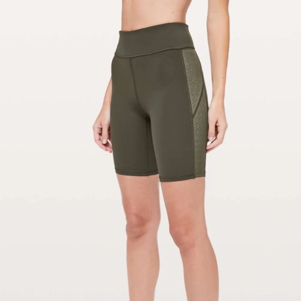 lululemon athletica Strength & Sweat 8” Olive Bike Shorts NWOT 6